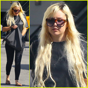 Amanda Bynes Breasts Reductions Plastic Surgery Before And After Photos